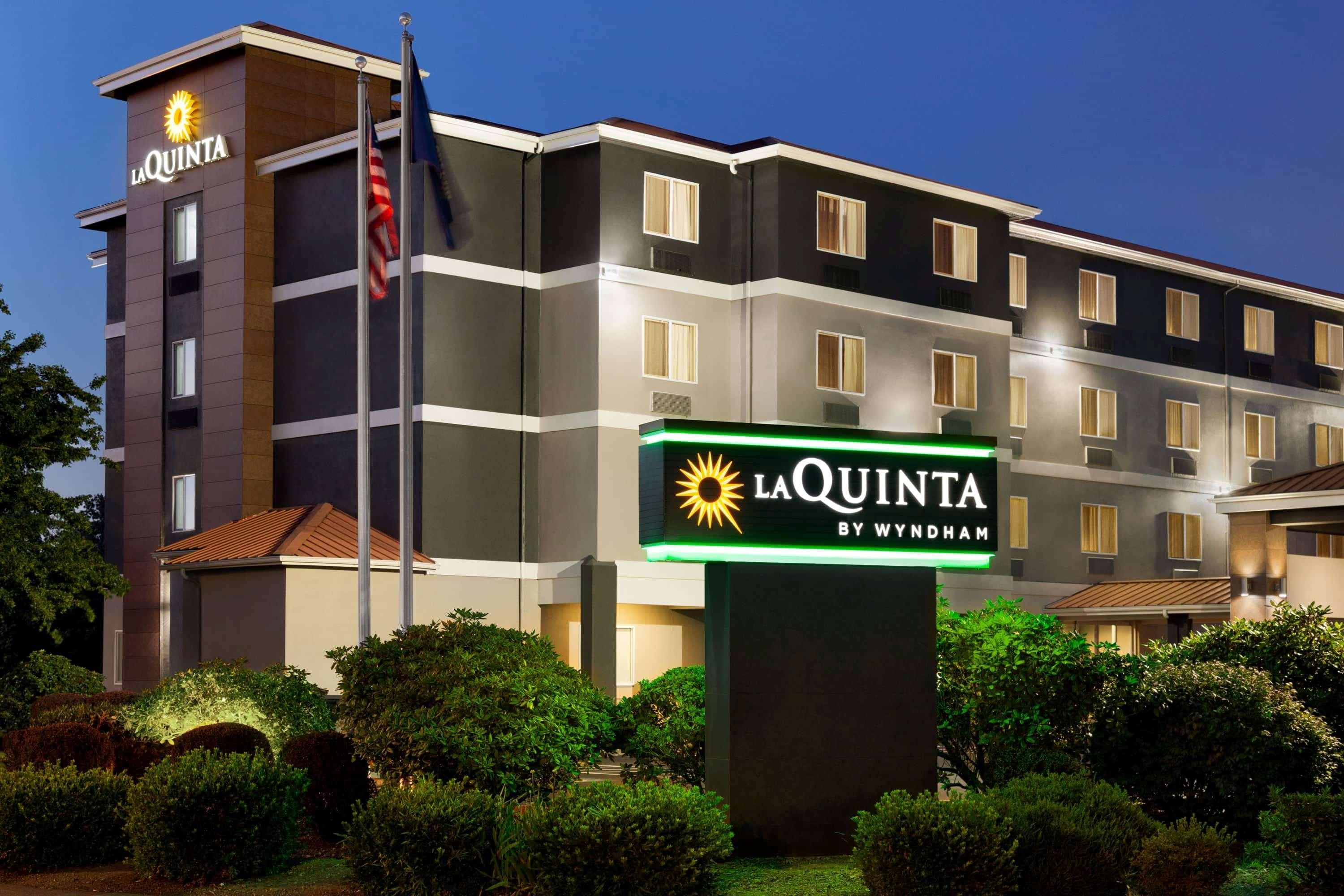 La Quinta By Wyndham Or Hotel
